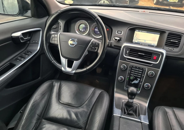 Volvo S60 cena 32999 przebieg: 207150, rok produkcji 2011 z Ujazd małe 781